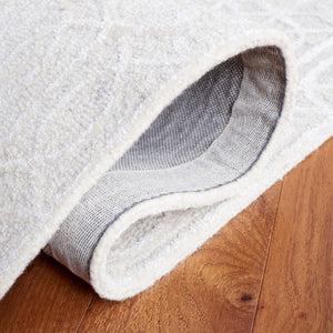 Safavieh Ebony 107 Modern Hand Tufted Rug Beige / Ivory EBN107B-8