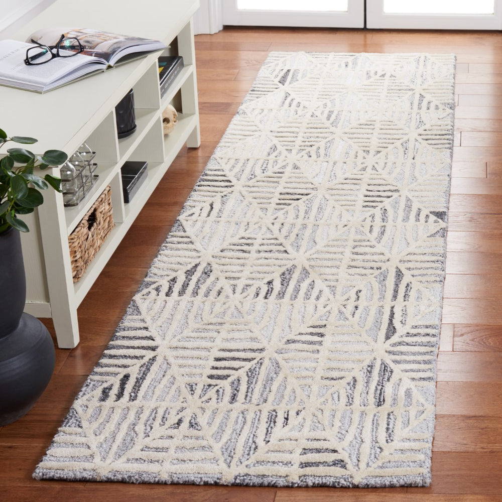 Safavieh Ebony 110 Antique Hand Tufted Rug Grey / Ivory EBN110F-6SQ