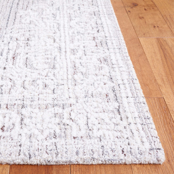 Safavieh Ebony 113 Antique Hand Tufted Rug Brown / Ivory EBN113T-8