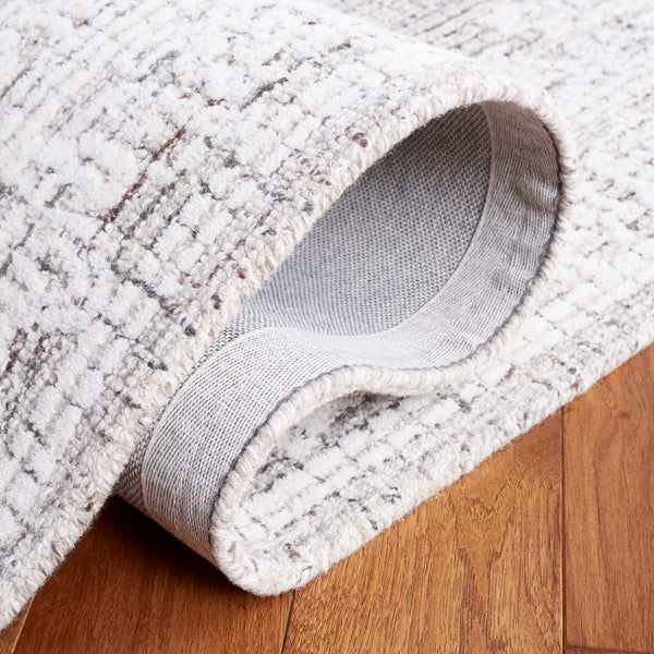 Safavieh Ebony 113 Antique Hand Tufted Rug Brown / Ivory EBN113T-8