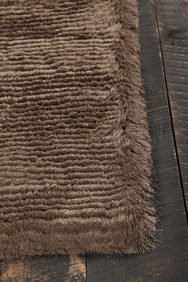 Chandra Rugs Elisha 100% Polyester Hand-Woven Contemporary Shag Rug Beige 9' x 13'