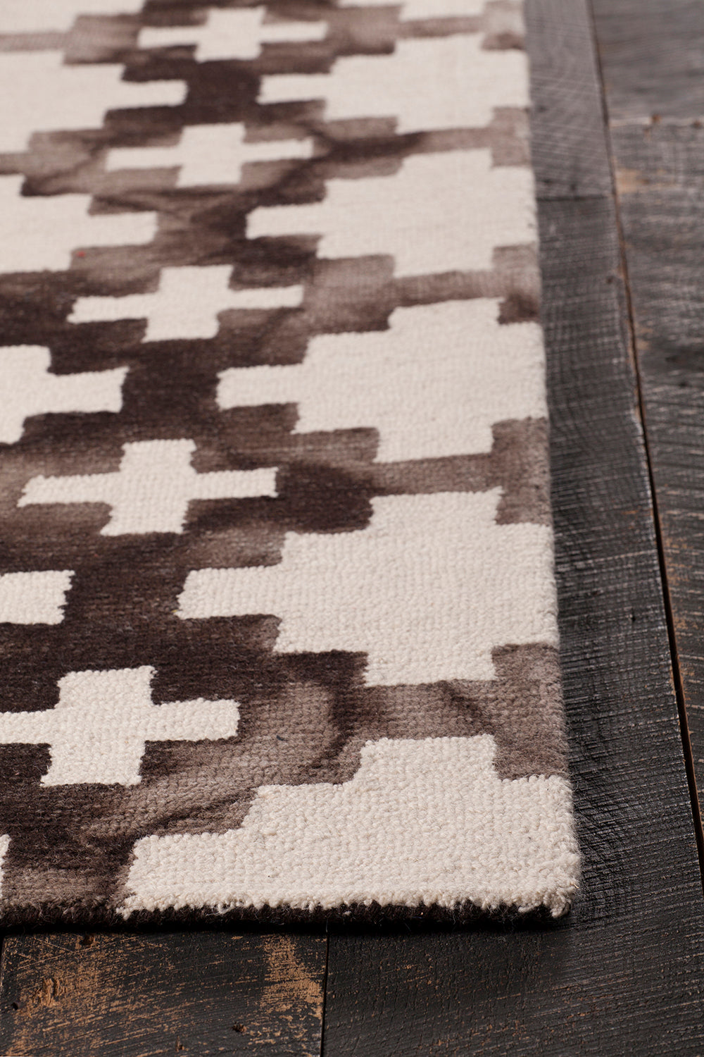 Chandra Rugs Elvo 100% Wool Hand-Tufted Contemporary Wool Rug Brown/White 7'9 x 10'6