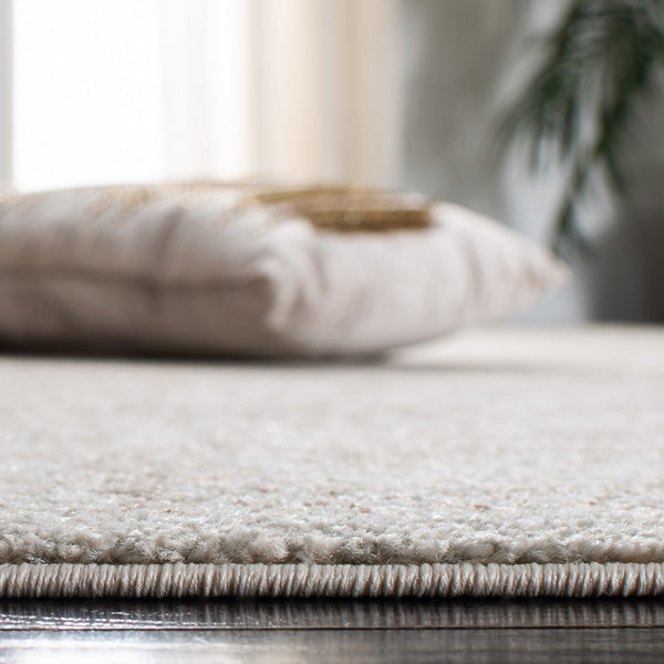 Evoke 256 Transitional Power Loomed 66% Polypropylene 27% Jute 5% Polyester 2% Cotton Rug Ivory / Taupe