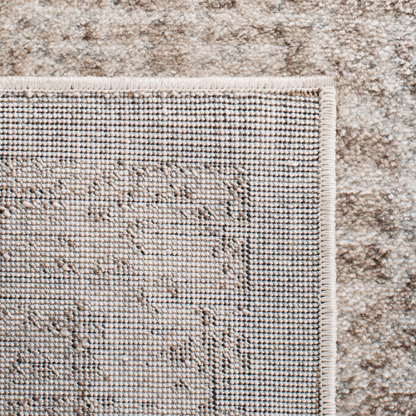 Evoke 256 Transitional Power Loomed 66% Polypropylene 27% Jute 5% Polyester 2% Cotton Rug Ivory / Taupe