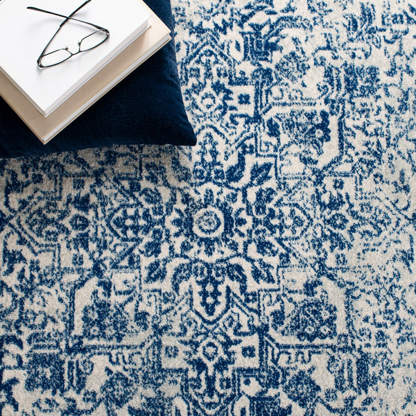 Evoke 256 Transitional Power Loomed 66% Polypropylene 27% Jute 5% Polyester 2% Cotton Rug Ivory / Navy