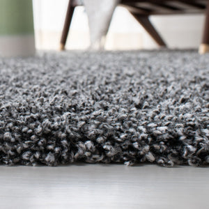 Evolution Shag 500 Evolution Shag 520 Shags Power Loomed Polypropylene Rug Dark Grey