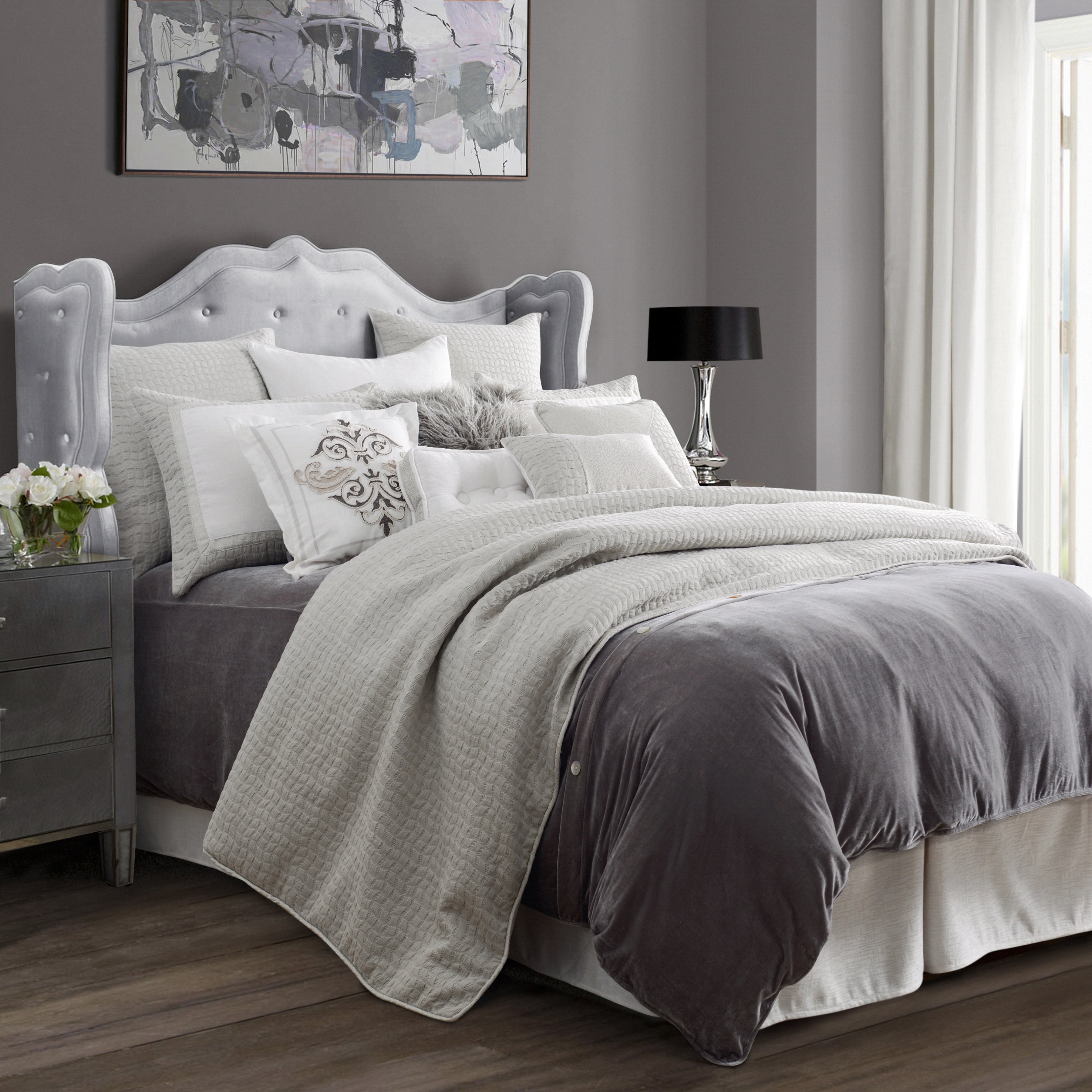 HiEnd Accents Wilshire Comforter Set - Thumbnail 3