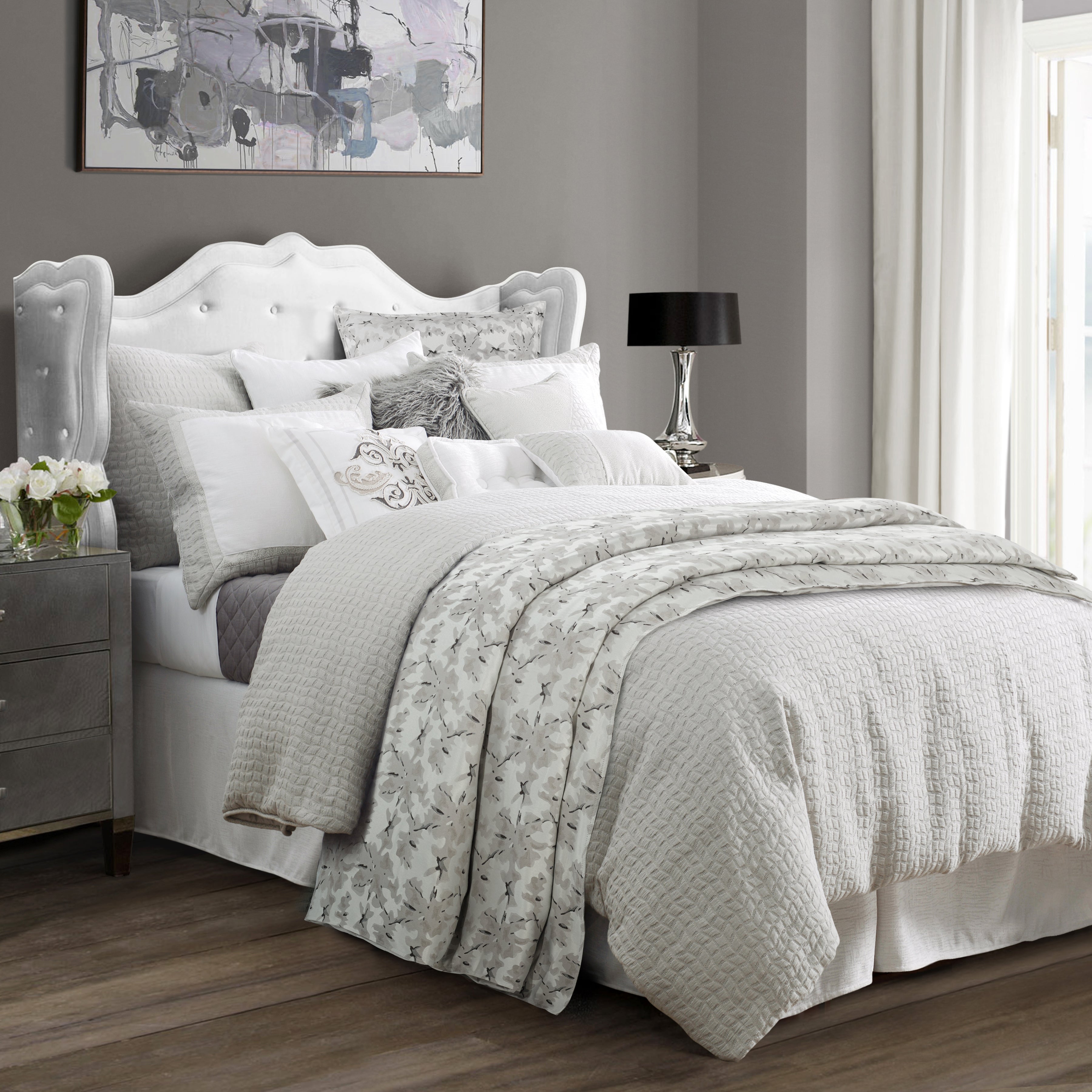 HiEnd Accents Wilshire Comforter Set - Thumbnail 2