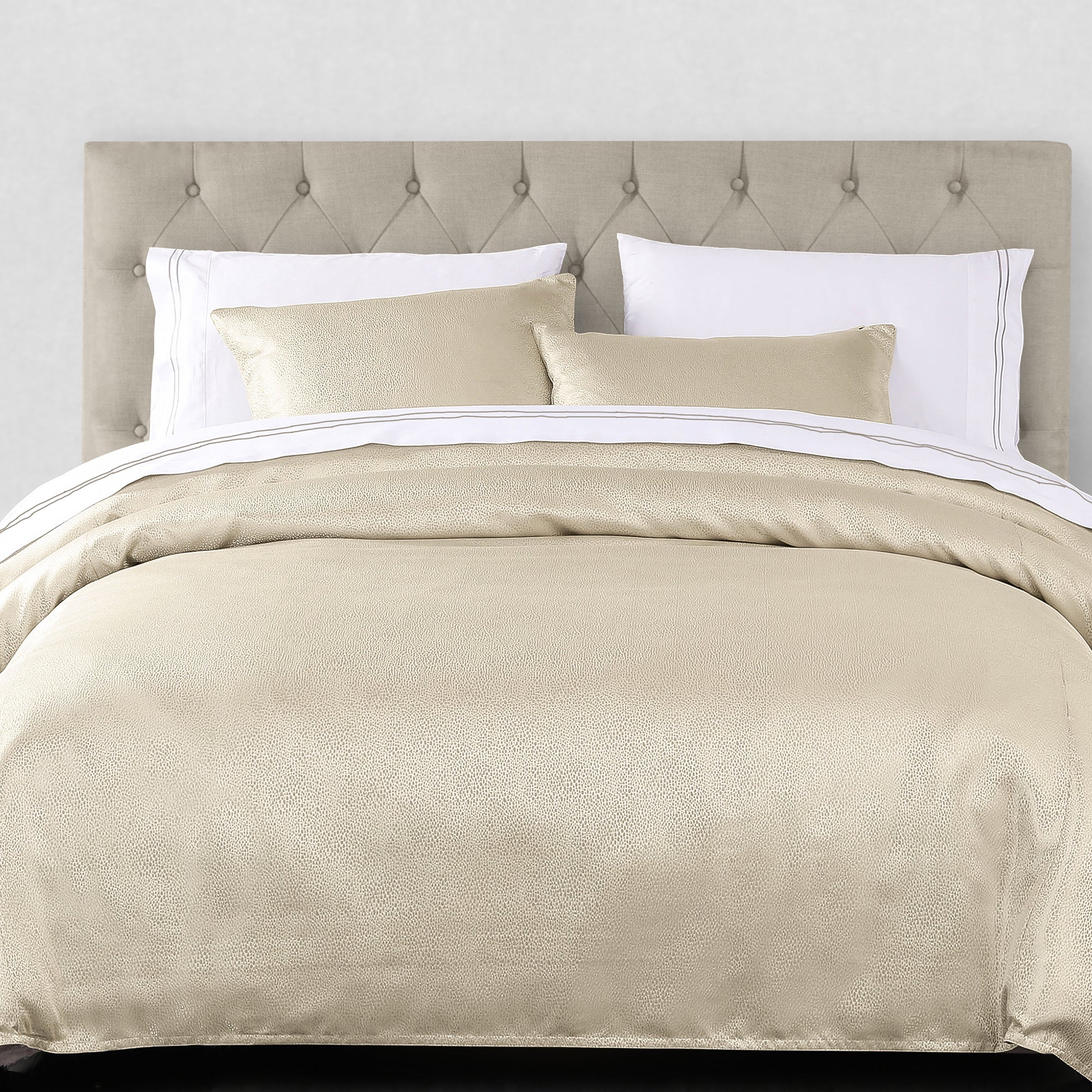HiEnd Accents Marilyn Luxurious Shagreen Comforter Set - Thumbnail 3
