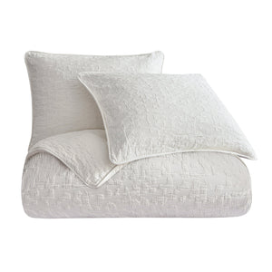 HiEnd Accents Porto Matelassé Duvet Cover Set FB1757-TW-VW Vintage White Duvet Cover - Face and Back: 100% cotton. Pillow Sham - Face and Back: 100% cotton. 68x88