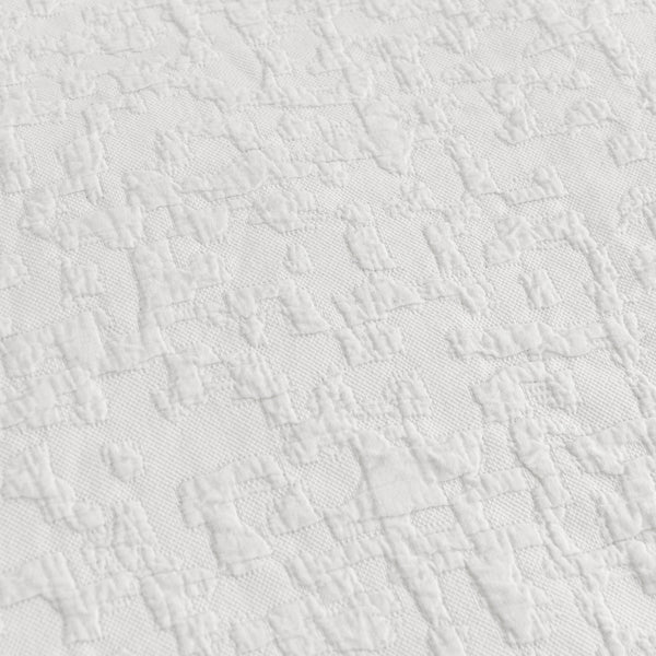 HiEnd Accents Porto Matelassé Duvet Cover Set FB1757-TW-VW Vintage White Duvet Cover - Face and Back: 100% cotton. Pillow Sham - Face and Back: 100% cotton. 68x88