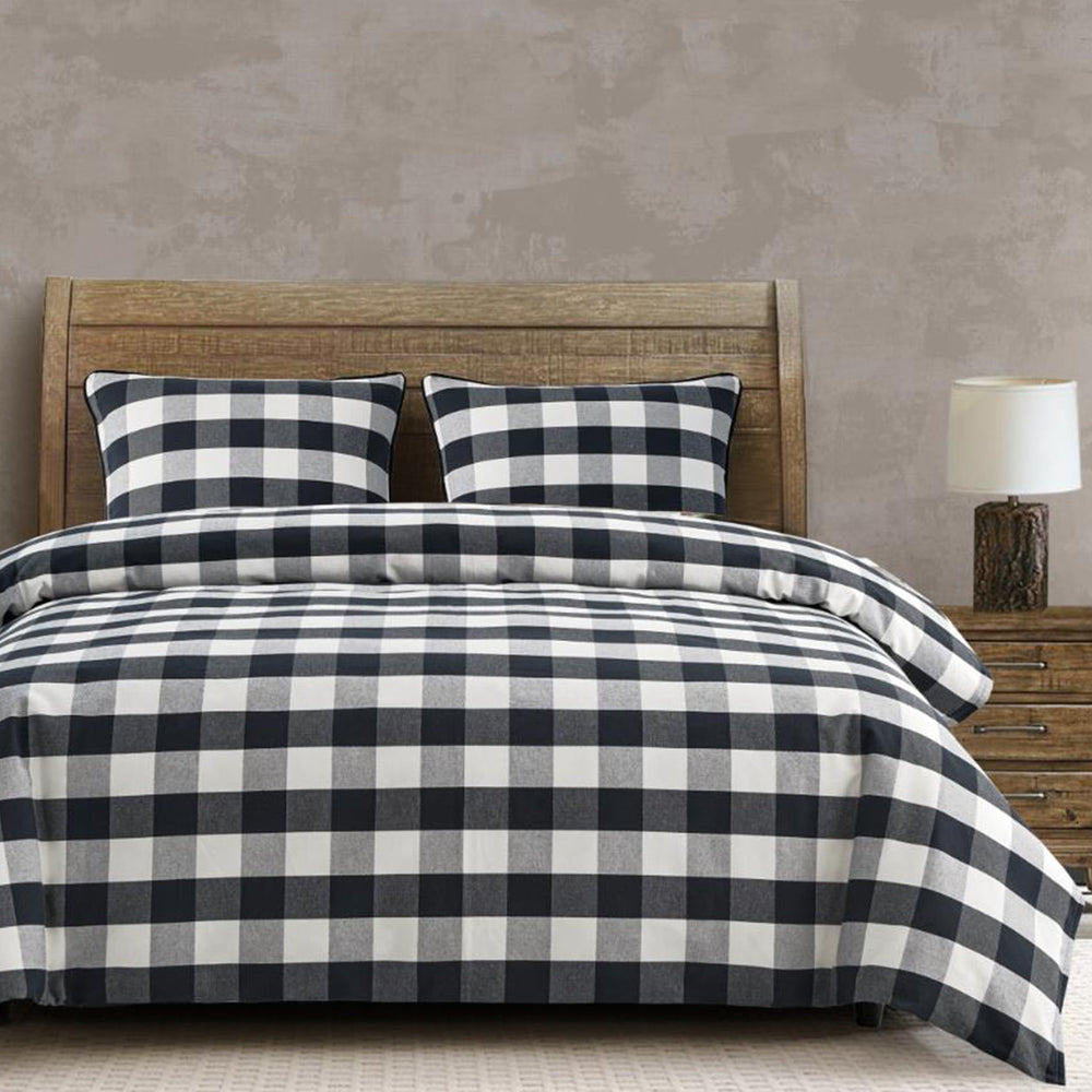 HiEnd Accents Camille Buffalo Check Comforter Set FB1778-FL-BK Black and Natural Comforter Face: 100% Cotton.  Back: 100% Cotton.  Filling: 100% Polyester.  Pillow Shams: 100% Cotton. 80x80x3