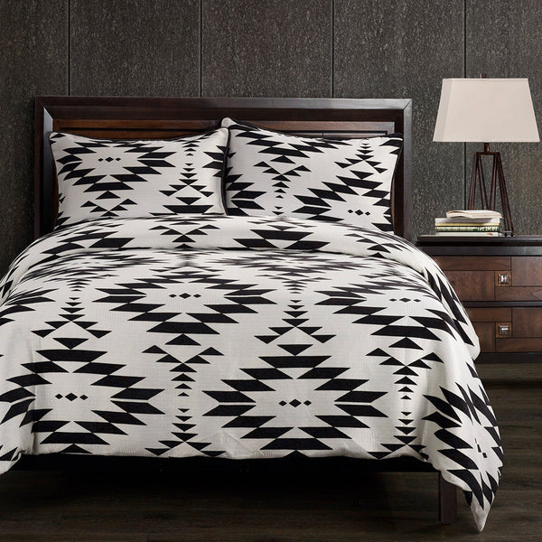 HiEnd Accents Amelia Aztec Comforter Set FB1826-SK-OC Black, White Comforter - Face: 100% polyester; Back: 100% cotton; Fill: 100% polyester. Pillow Sham - 100% polyester. 110x96x3