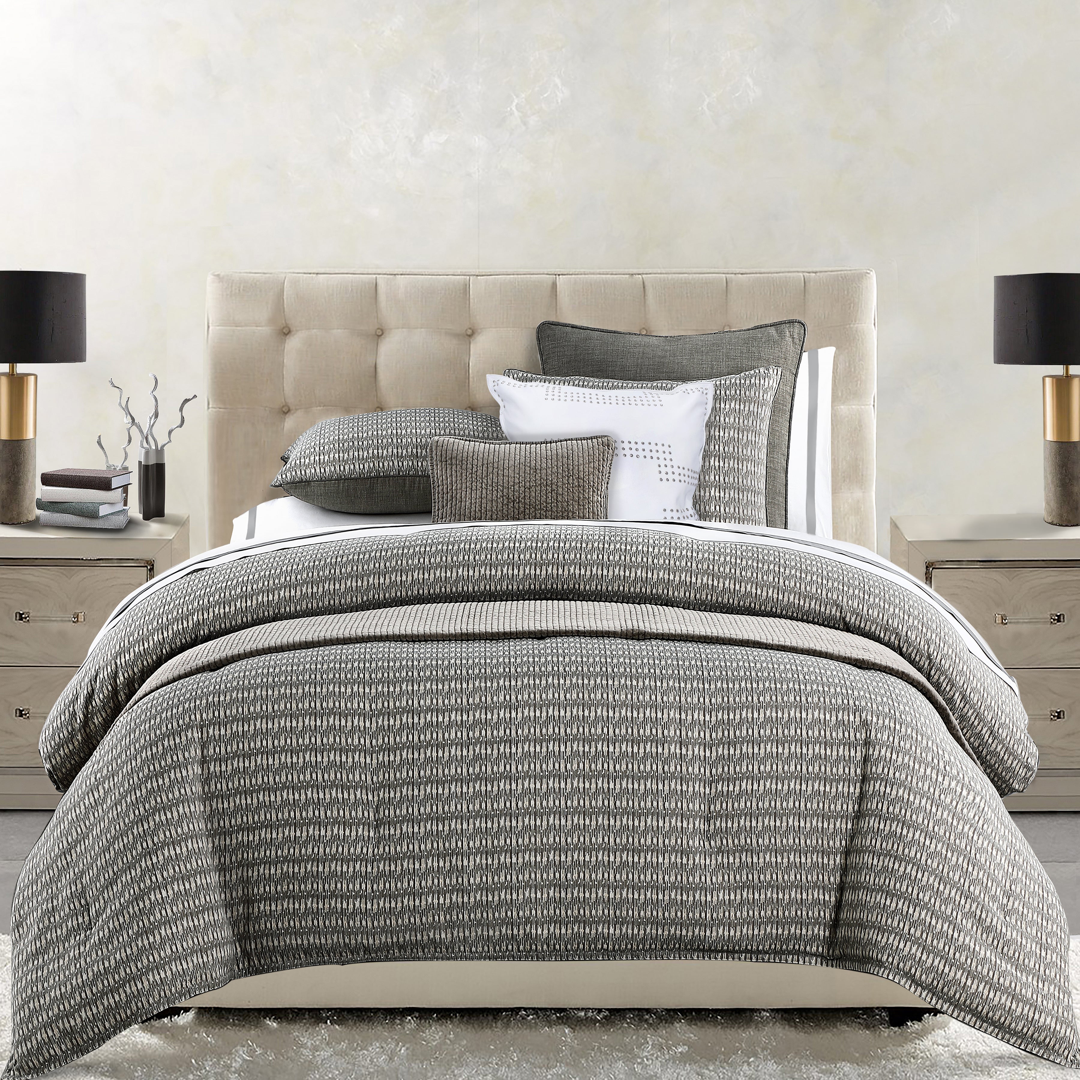 HiEnd Accents Clifton Comforter Set - Thumbnail 3
