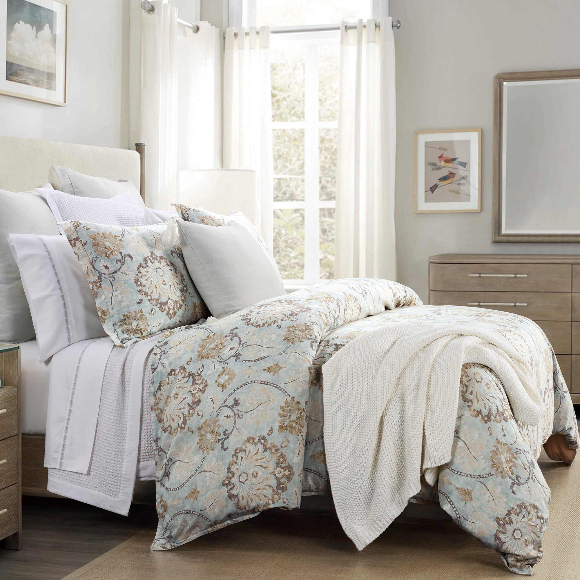 HiEnd Accents Dalia Comforter Set - Thumbnail 3