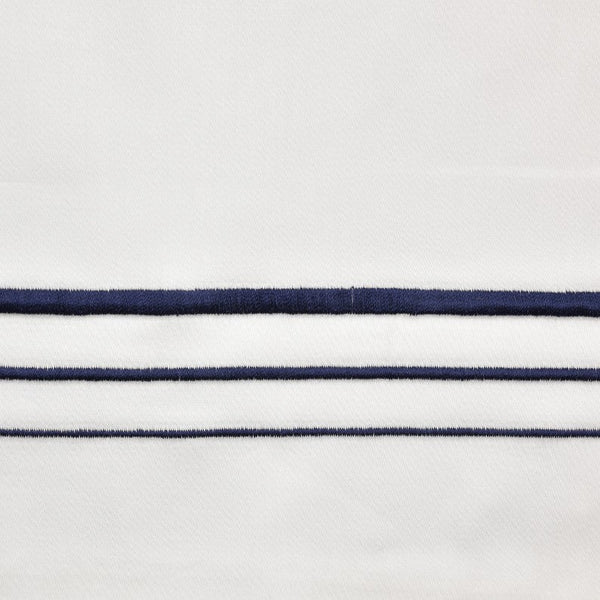 HiEnd Accents Embroidered Border Sheet Set FB3521-SK-NA White, Navy 100% cotton 102 x 108 x 0.3