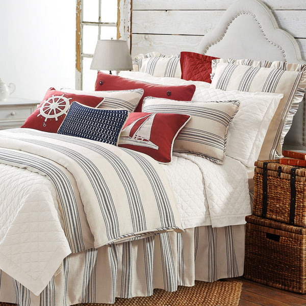 HiEnd Accents Prescott Duvet Cover Set FB6200-SQ-NA White, Navy Duvet: Face: 100% Polyester, Back: 100% Cotton; King Sham: 100% Polyester (2pc) 92x96x0.5