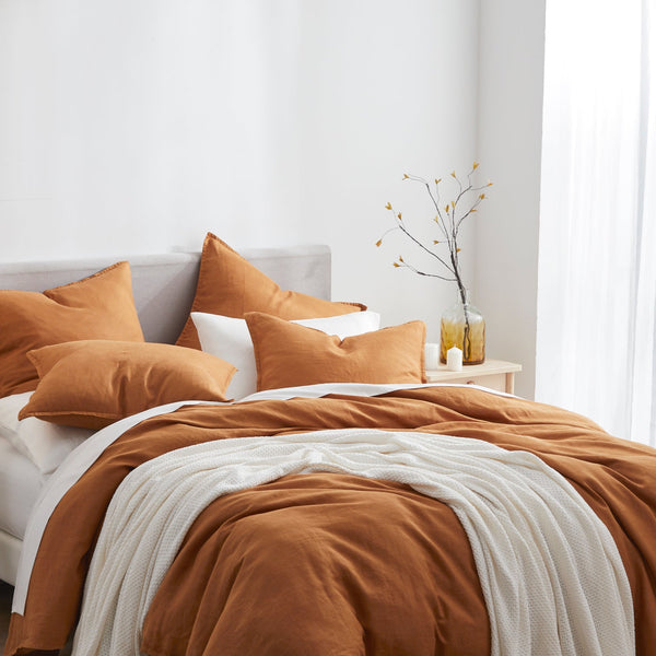 HiEnd Accents 100% French Flax Linen Reversible Duvet Cover Set FB7100DS-SK-CM Caramel Duvet Cover - Face and Back: 100% linen. Pillow Sham - Face and Back: 100% linen. 110x96