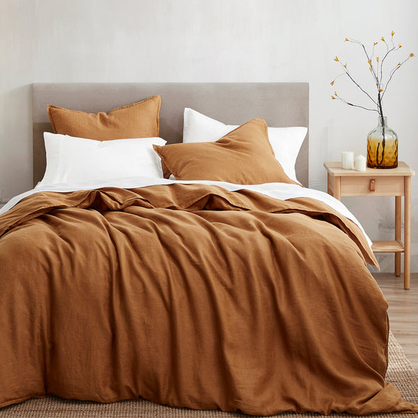 HiEnd Accents 100% French Flax Linen Reversible Duvet Cover Set FB7100DS-SQ-CM Caramel Duvet Cover - Face and Back: 100% linen. Pillow Sham - Face and Back: 100% linen. 92x96