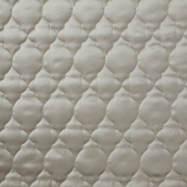 HiEnd Accents High Shine Satin Quilt FB7135-SK-CN Champagne Face: 52% viscose, 48% polyester; Back: 100% cotton; Fill: 100% polyester 110x96