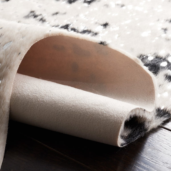 Safavieh Faux Cow Hide 207 Powerloomed 75% Polyester + 25% Acrylic Rug FCH207Z-68