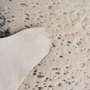 Safavieh Faux Cow Hide 207 Powerloomed 75% Polyester + 25% Acrylic Rug FCH207Z-68