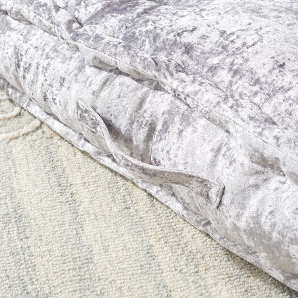 Safavieh Belia Floor Pillow Silver Fabric/Poly FLP1001G-1818