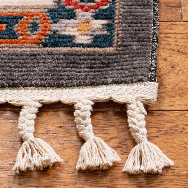 Farmhouse 800 Farmhouse 812 Bohemian Power Loomed 75% Polyester, 21% Cotton, 4% Latex Rug Charcoal / Ivory