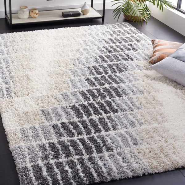 Safavieh Fontana 823 Power Loomed Polypropylene Pile Shag & Flokati Rug FNT823A-9