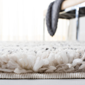 Safavieh Fontana Shag 842 Power Loomed Polypropylene Pile Shag & Flokati Rug FNT842A-9