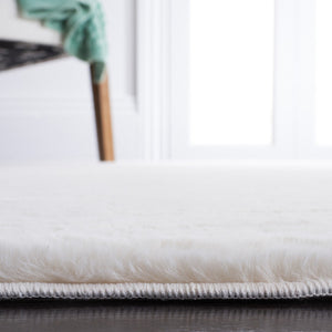 Safavieh Faux Rabbit Fur 500 Power Loomed 100% Polyester Pile Solid & Tonal Rug FRF500A-8