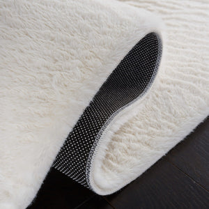 Safavieh Faux Rabbit Fur 500 Power Loomed 100% Polyester Pile Solid & Tonal Rug FRF500A-8