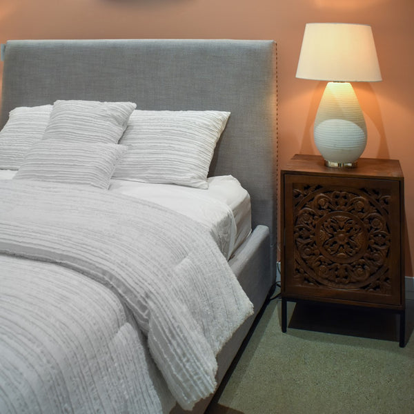 LH Imports Finlay Storage Bed FTH003Q-DL