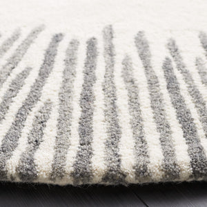 Safavieh Fifth Avenue 129 Hand Tufted 85% Wool/15% Cotton Contemporary Rug FTV129G-8