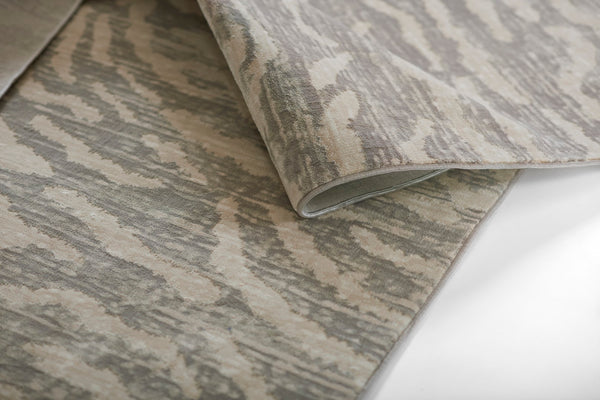 Momeni Genevieve GNV14 Machine Made Contemporary Animal Print Indoor Area Rug Grey 8'11" x 12'6" GENEVGNV14GRY8BC6