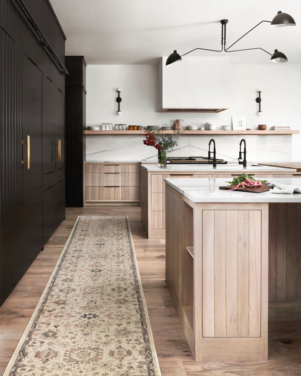 Loloi Giada GIA-04 95% Polypropylene, 5% Polyester Pile Power Loomed Traditional Rug GIADGIA-04IVMLB6F6