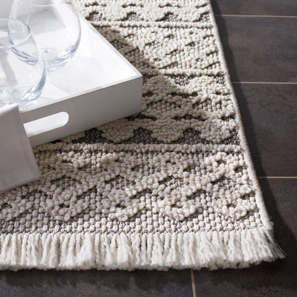 Safavieh Global 882 Power Loomed Polypropylene Pile Indoor/Outdoor Rug GLB882F-9