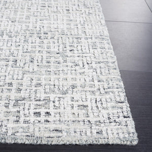 Safavieh Glamour 601 Modern Hand Tufted Rug Grey / Ivory GLM601F-8