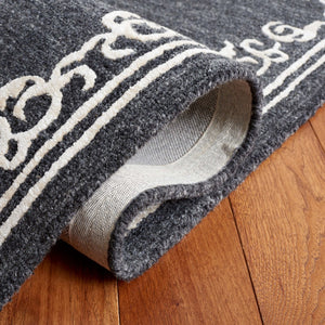 Safavieh Glamour 604 Antique Hand Tufted Rug Black / Ivory GLM604Z-8