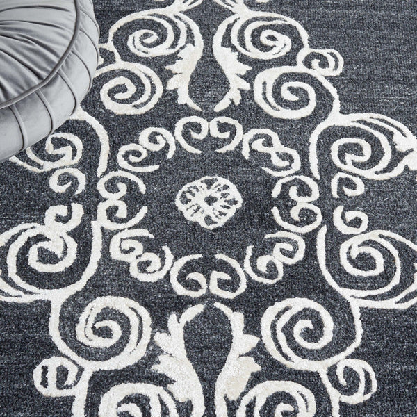 Safavieh Glamour 604 Antique Hand Tufted Rug Black / Ivory GLM604Z-8