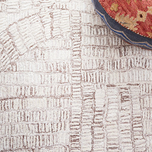 Safavieh Glamour 606 Geometric Hand Tufted Rug Brown / Ivory GLM606T-8