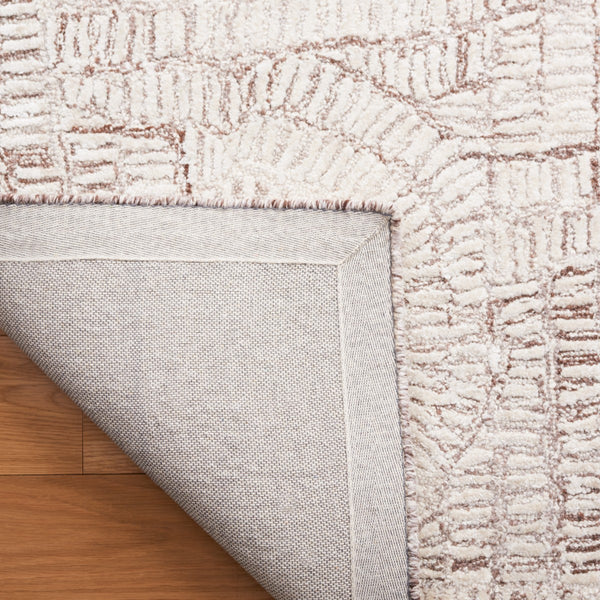 Safavieh Glamour 606 Geometric Hand Tufted Rug Brown / Ivory GLM606T-8