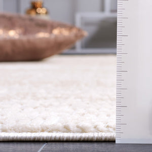 Safavieh Hanna 110 Power Loomed Transitional Rug Beige / Ivory 9' x 12'