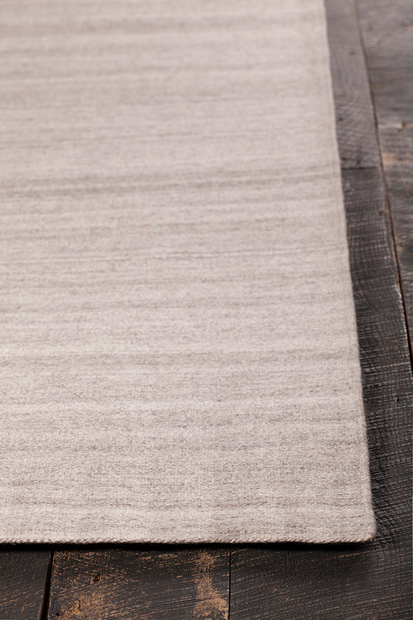 Chandra Rugs Hedonia 70% Wool + 30% Viscose Hand-Woven Cotemporary Flatweave Rug Silver 7'9 x 10'6