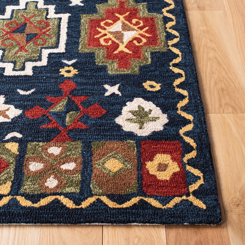 Safavieh Heritage 353 Hand Tufted Wool Traditional Rug HG353N-9