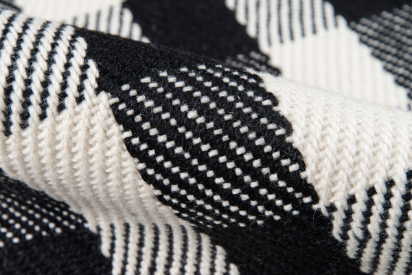 Momeni Madcap Cottage Highland Fling HGH-1 Hand Tufted Modern Plaid Indoor Area Rug Black 7'9" x 9'9" HIGHFHGH-1BLK7999