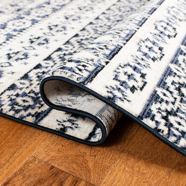 Safavieh Herat 370 Power Loomed 65% Polypropylene/30% Cotton/5% Polyester Traditional Rug HRT370G-7R