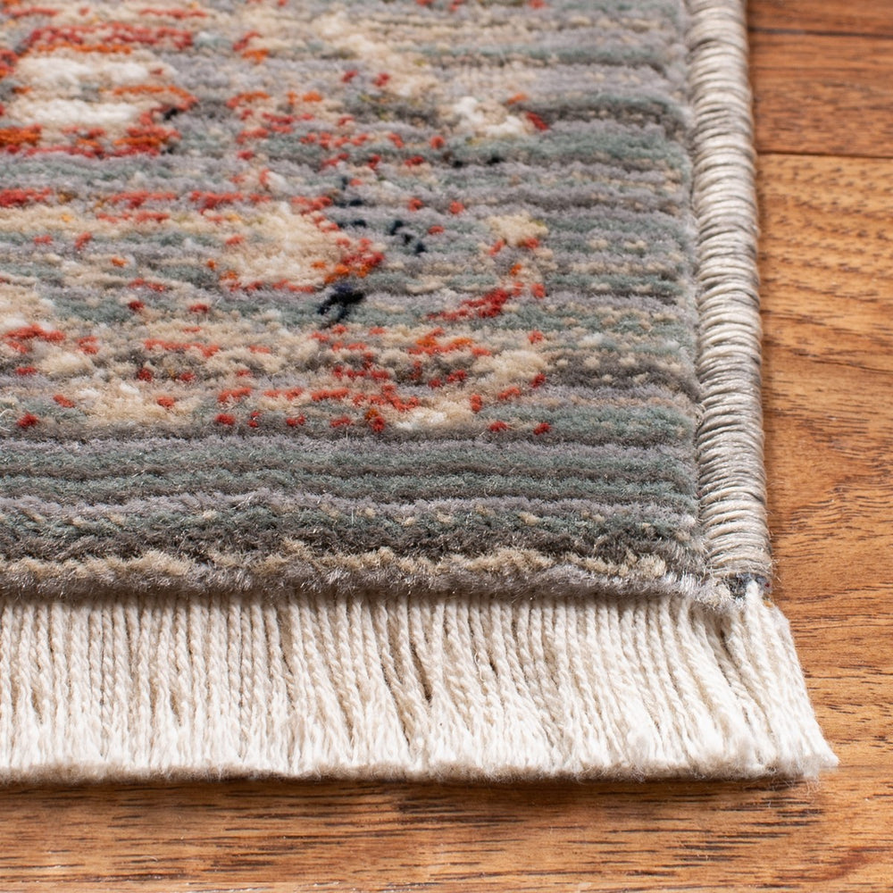 Herat 300 Herat 379 Traditional Power Loomed Polypropylene Pile Rug Grey / Cream