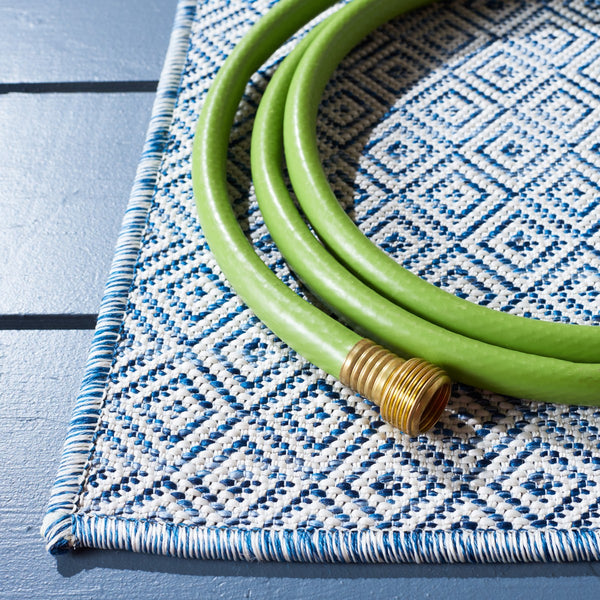 Safavieh Hampton 230 Power Loomed 100% Polypropylene Indoor/Outdoor Rug HTN230M-9