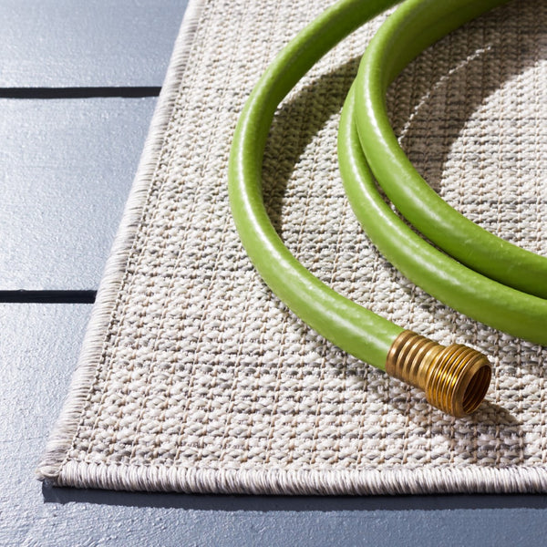 Safavieh Hampton 200 Power Loomed 100% Polypropylene Outdoor Rug HTN238A-9